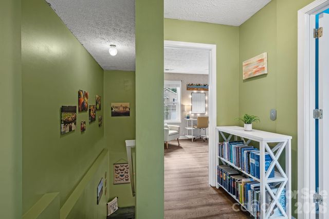 109 Loch Haven Road, Swannanoa, NC 28778