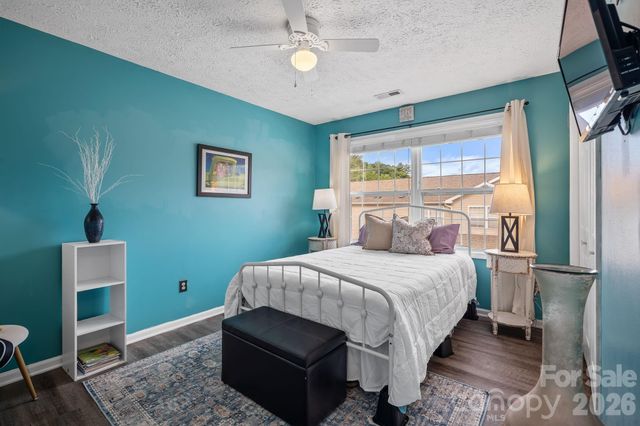 109 Loch Haven Road, Swannanoa, NC 28778