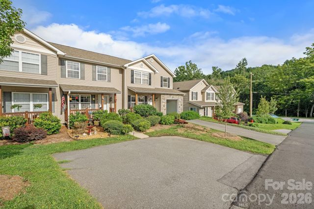 109 Loch Haven Road, Swannanoa, NC 28778