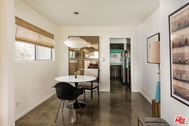 4343 Finley Avenue 2, Los Angeles, CA 90027
