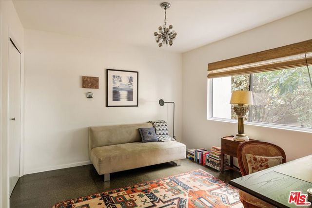 4343 Finley Avenue 2, Los Angeles, CA 90027