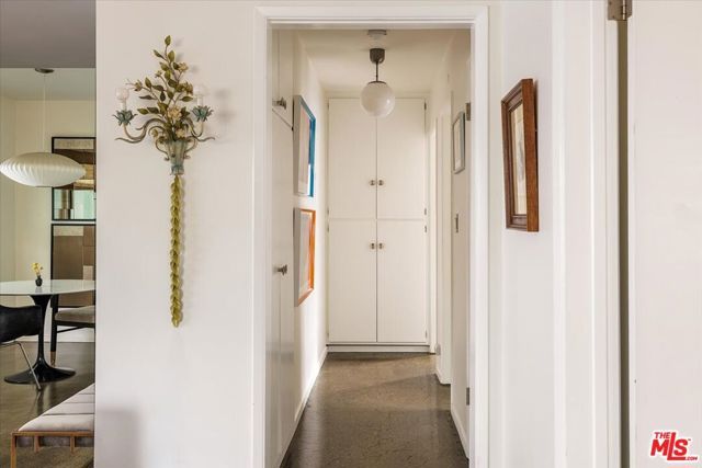 4343 Finley Avenue 2, Los Angeles, CA 90027