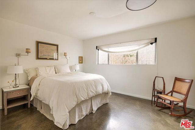 4343 Finley Avenue 2, Los Angeles, CA 90027