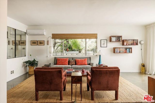 4343 Finley Avenue 2, Los Angeles, CA 90027