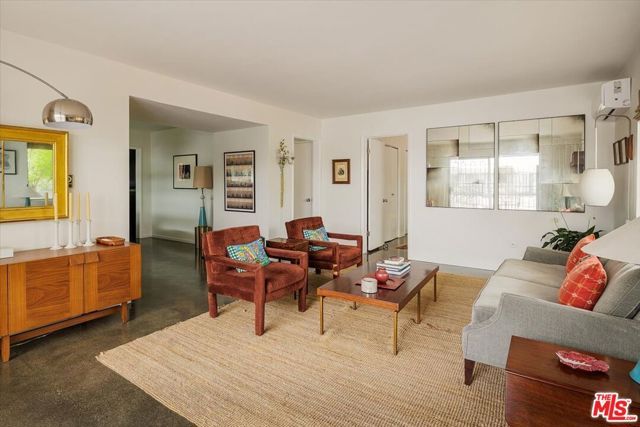4343 Finley Avenue 2, Los Angeles, CA 90027