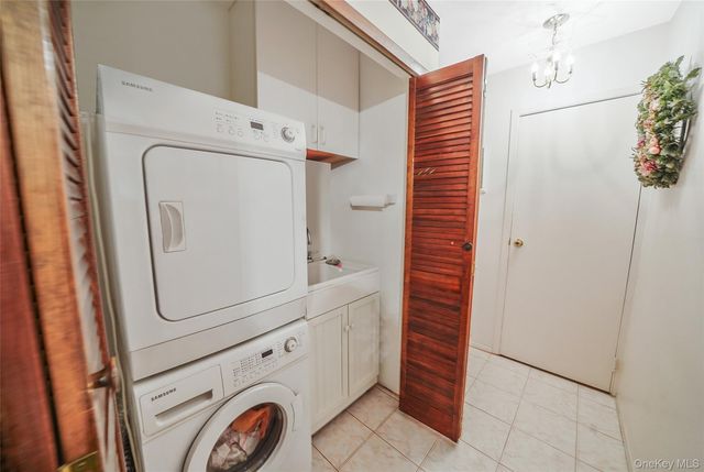 12 Quail Run Drive, Deer Park, NY 11729