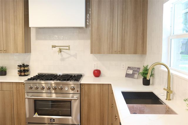 6214 Yarwell Drive, Houston, TX 77096