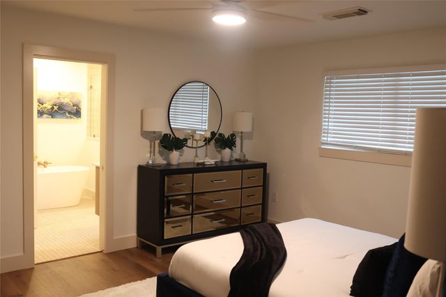 6214 Yarwell Drive, Houston, TX 77096