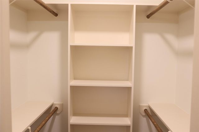 6214 Yarwell Drive, Houston, TX 77096