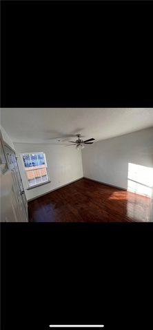 1977 W Deane Street, Fayetteville, AR 72703
