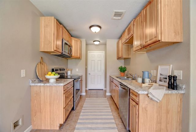 10731 Royal Terrell Drive, Conroe, TX 77303