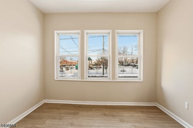 204 Pine St, Roselle Boro, NJ 07203