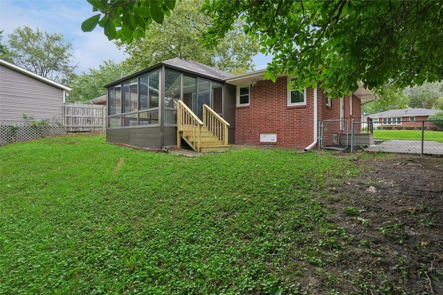 3214 Fairlane Drive, Des Moines, IA 50315