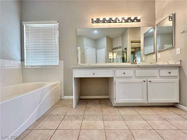 8316 Windchase Avenue, Las Vegas, NV 89129