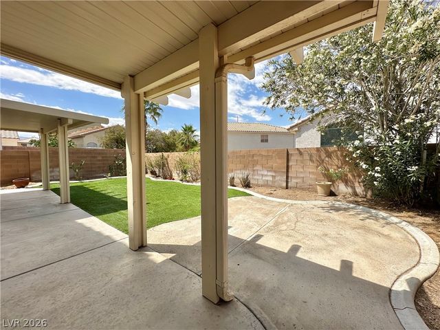 8316 Windchase Avenue, Las Vegas, NV 89129