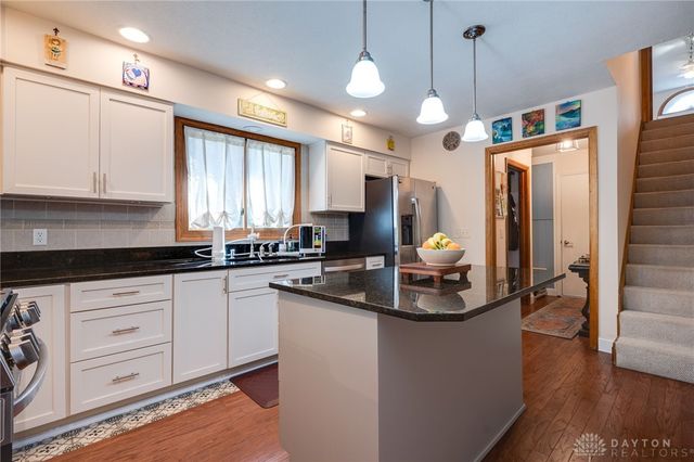 849 Wind Bluff Point, Springboro, OH 45066