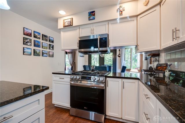 849 Wind Bluff Point, Springboro, OH 45066