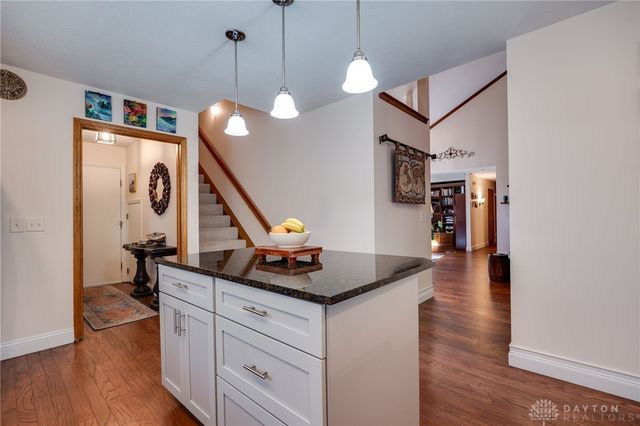 849 Wind Bluff Point, Springboro, OH 45066