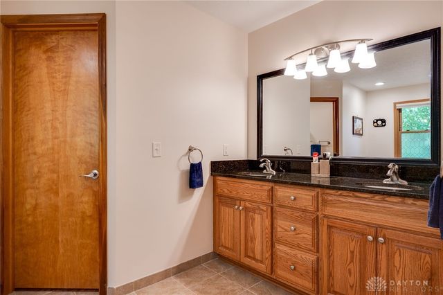 849 Wind Bluff Point, Springboro, OH 45066