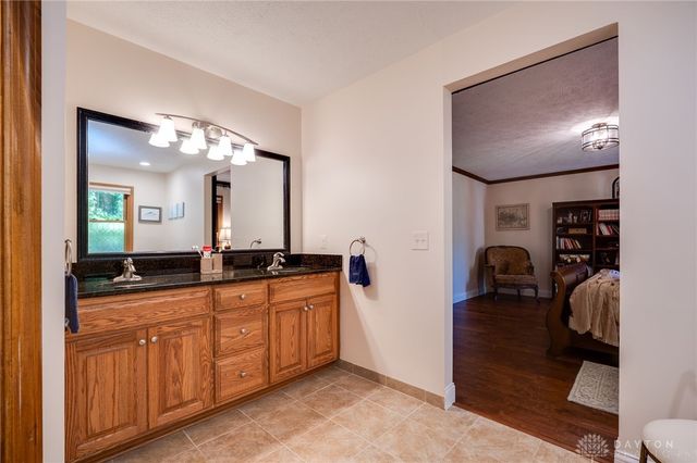 849 Wind Bluff Point, Springboro, OH 45066