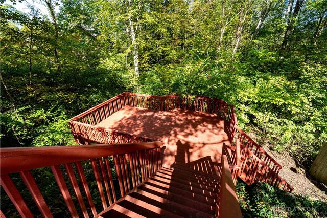 849 Wind Bluff Point, Springboro, OH 45066