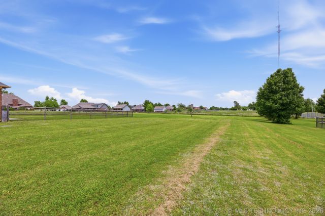 12453 N 167th East Avenue, Collinsville, OK 74021