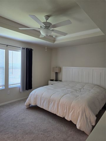 333 S HOPSON Street, Van Alstyne, TX 75495