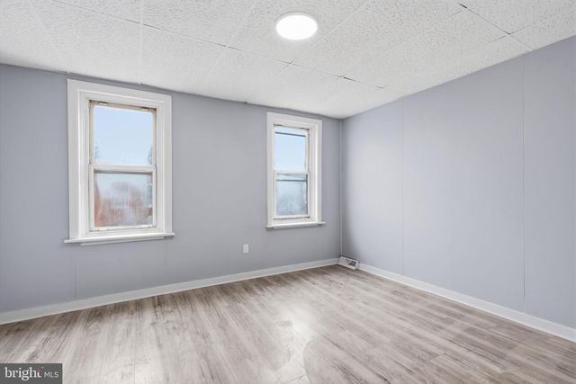 25 LILY ST, Trenton, NJ 08610