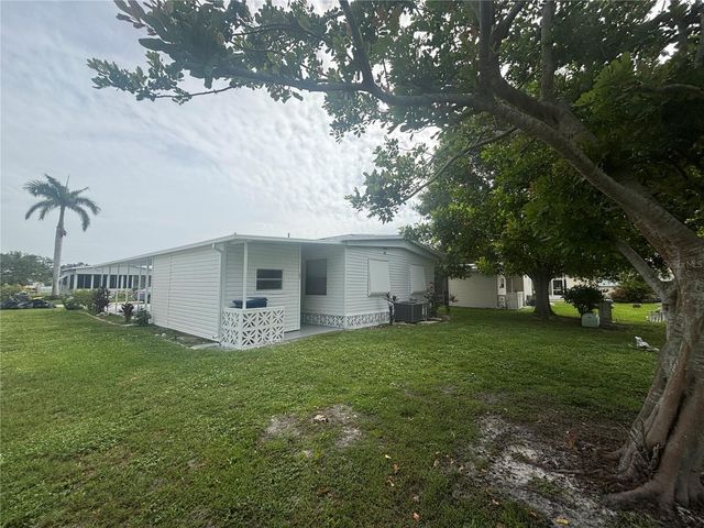808 53RD AVENUE E 203, Bradenton, FL 34203