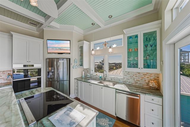 125 BURNS ROAD, Terra Ceia, FL 34250