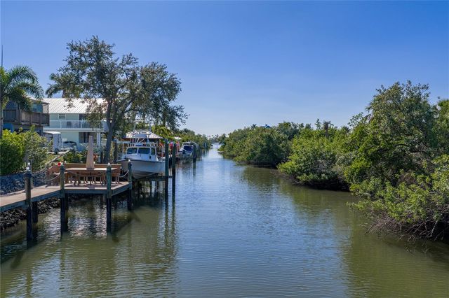 125 BURNS ROAD, Terra Ceia, FL 34250