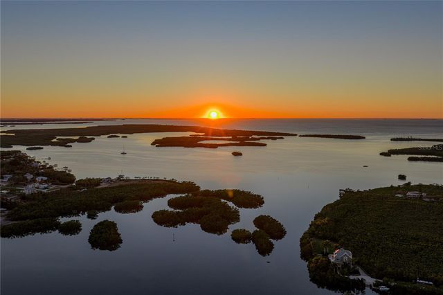 125 BURNS ROAD, Terra Ceia, FL 34250