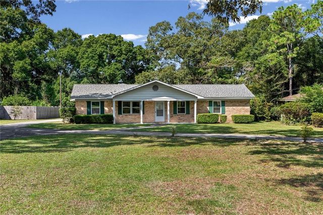 3381 Woodard Drive, Mobile, AL 36618