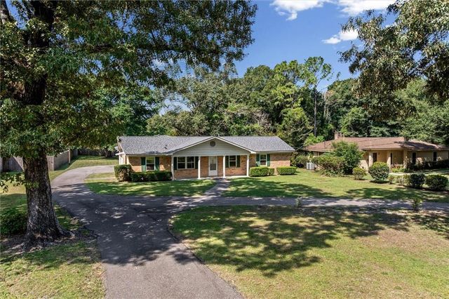 3381 Woodard Drive, Mobile, AL 36618