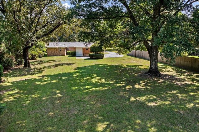 3381 Woodard Drive, Mobile, AL 36618