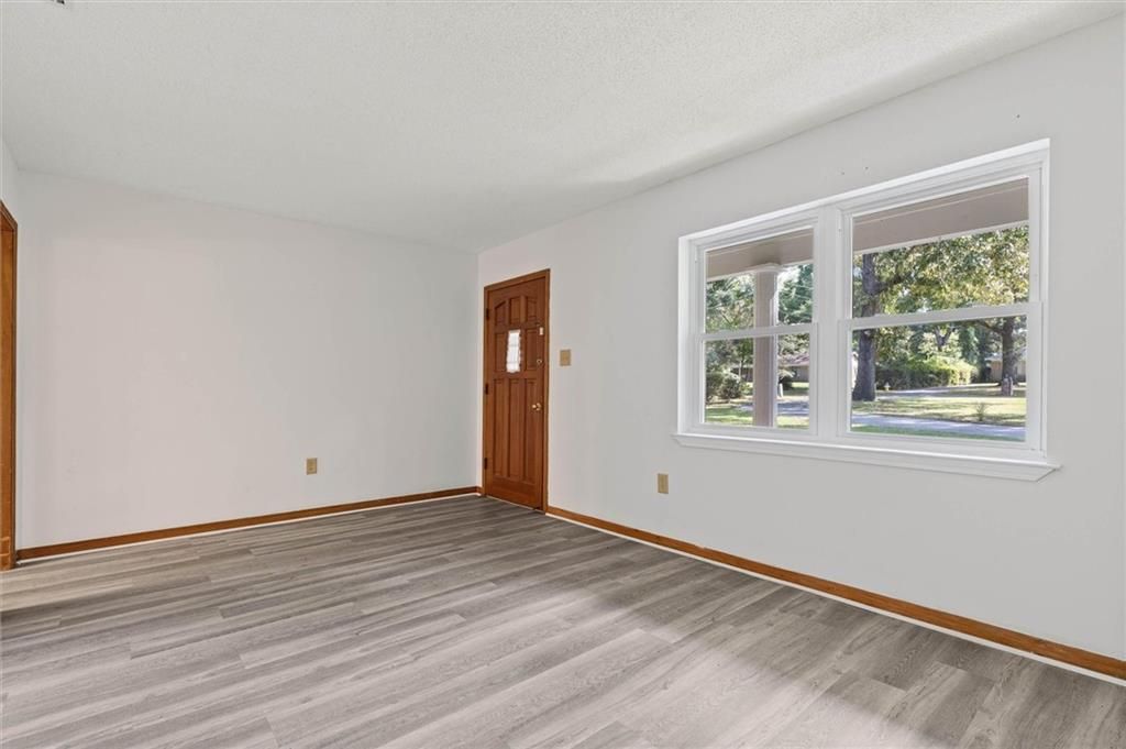 3381 Woodard Drive, Mobile, AL 36618 — photo 2