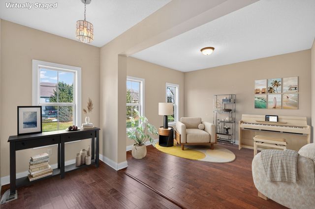 5537 Flagstone Way, West Des Moines, IA 50266