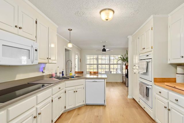 110 Doncaster Way, Dothan, AL 36305