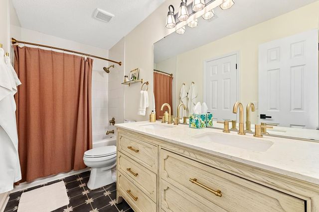 110 Doncaster Way, Dothan, AL 36305