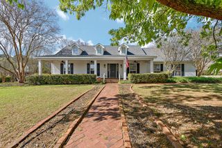 110 Doncaster Way, Dothan, AL 36305