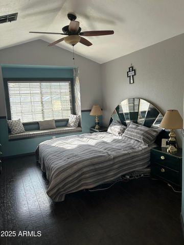 522 E TOPEKA Drive, Phoenix, AZ 85024