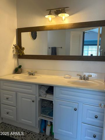 522 E TOPEKA Drive, Phoenix, AZ 85024