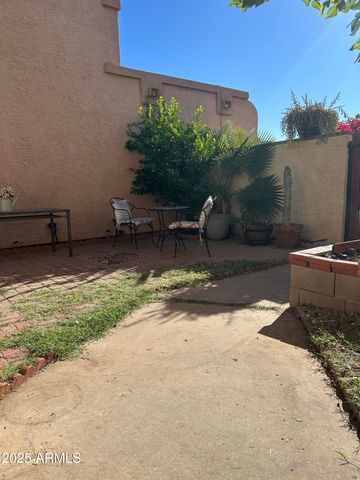 522 E TOPEKA Drive, Phoenix, AZ 85024