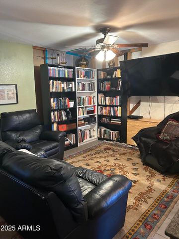 522 E TOPEKA Drive, Phoenix, AZ 85024