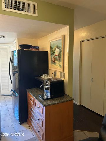 522 E TOPEKA Drive, Phoenix, AZ 85024