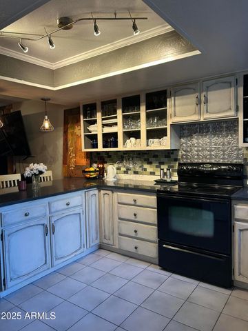 522 E TOPEKA Drive, Phoenix, AZ 85024