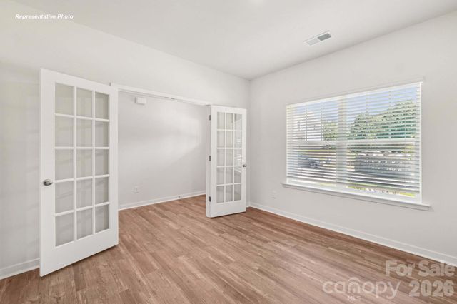 5124 Parker Forest Drive, Charlotte, NC 28215