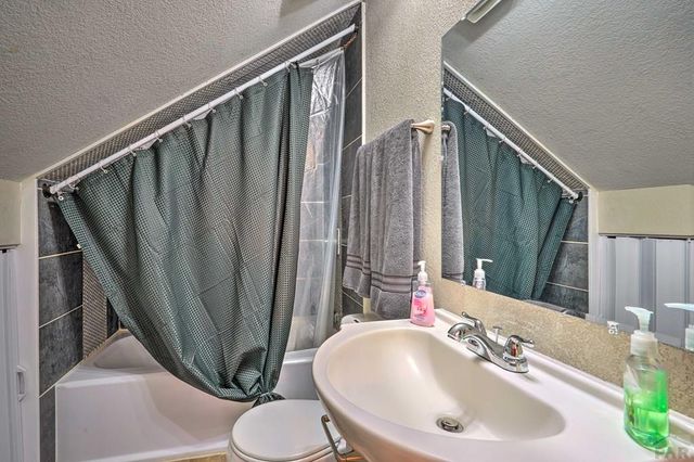 2912 Cascade Ave, Pueblo, CO 81008