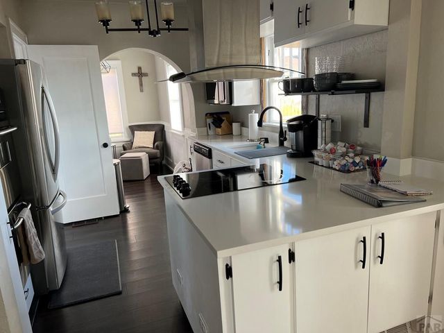 2912 Cascade Ave, Pueblo, CO 81008