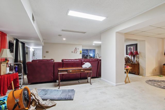 221 Kennett Rd, Old Hickory, TN 37138